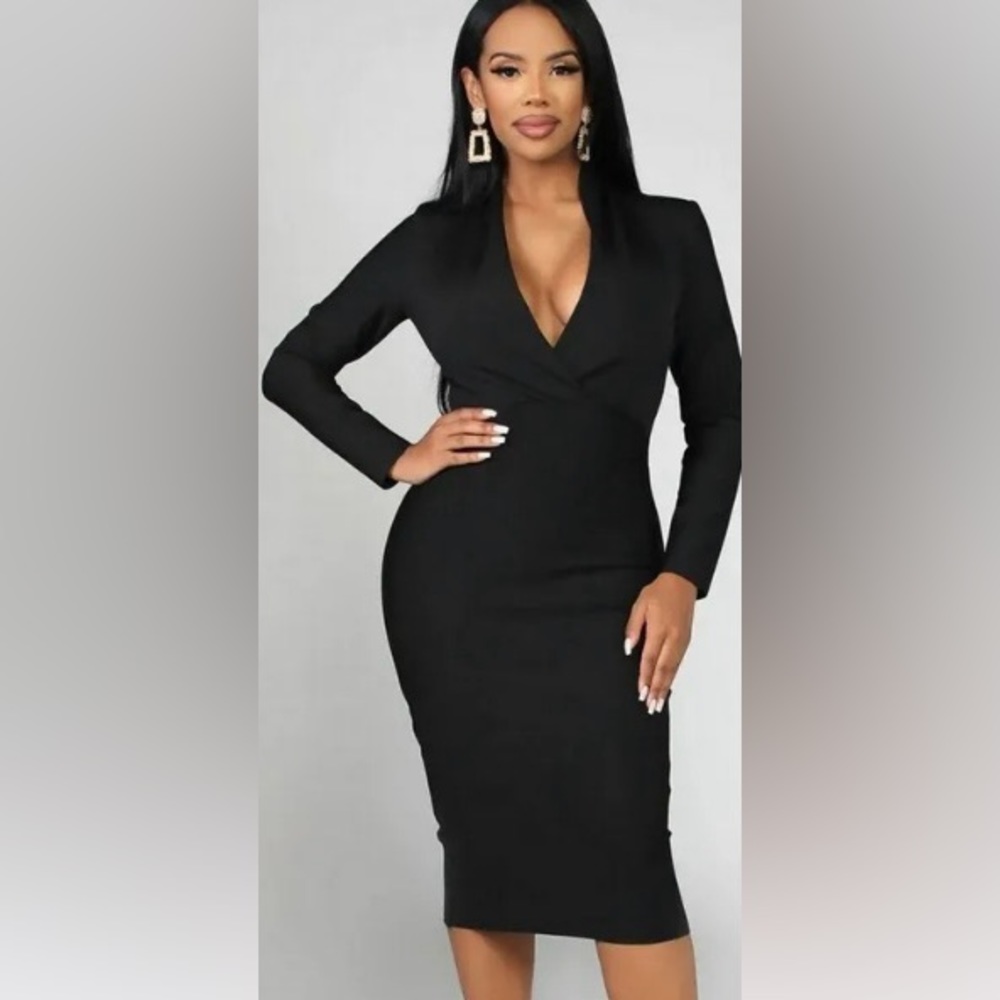 Jainmy Martinez Molly dress NWT M Black